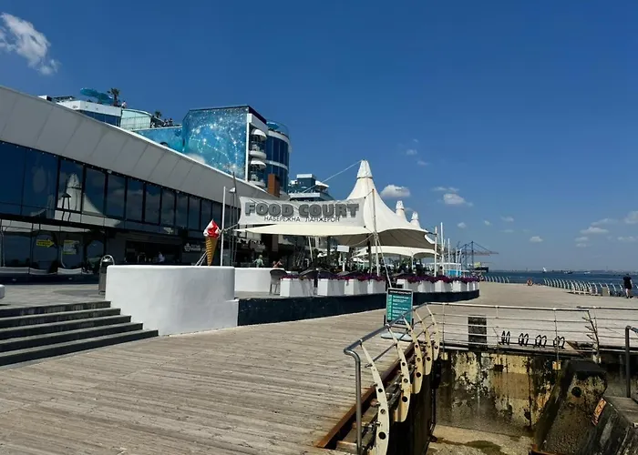 Apartman On Chernomorskaya 2a Odessza